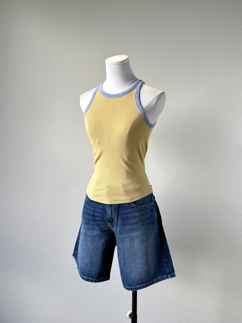 Contrast Tank